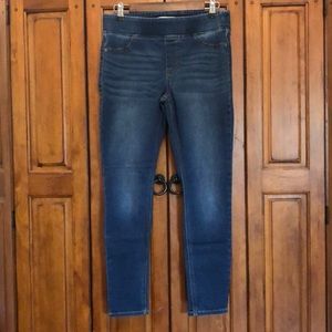 Old Navy Rockstar Super Skinny Jeggings